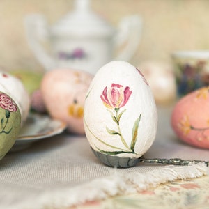 Vintage Style Easter Egg Set, Hand Painted Egg with Poppies, Spring Decoration, Spun Cotton Easter Ornament