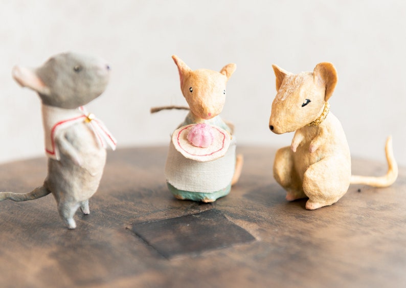 Vintage inspired spun cotton decoration, miniature mouse, collectible figurine, mouse decoration image 1