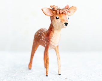 Decorative fawn in spun cotton, little animals in hydrophilic cotton, spring decoration of fawn with crown of real flowers