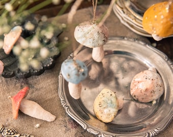 Set of 6 cotton spun mushroom ornaments, cotton wool mushroom decoration, colorful mini mushrooms for hanging