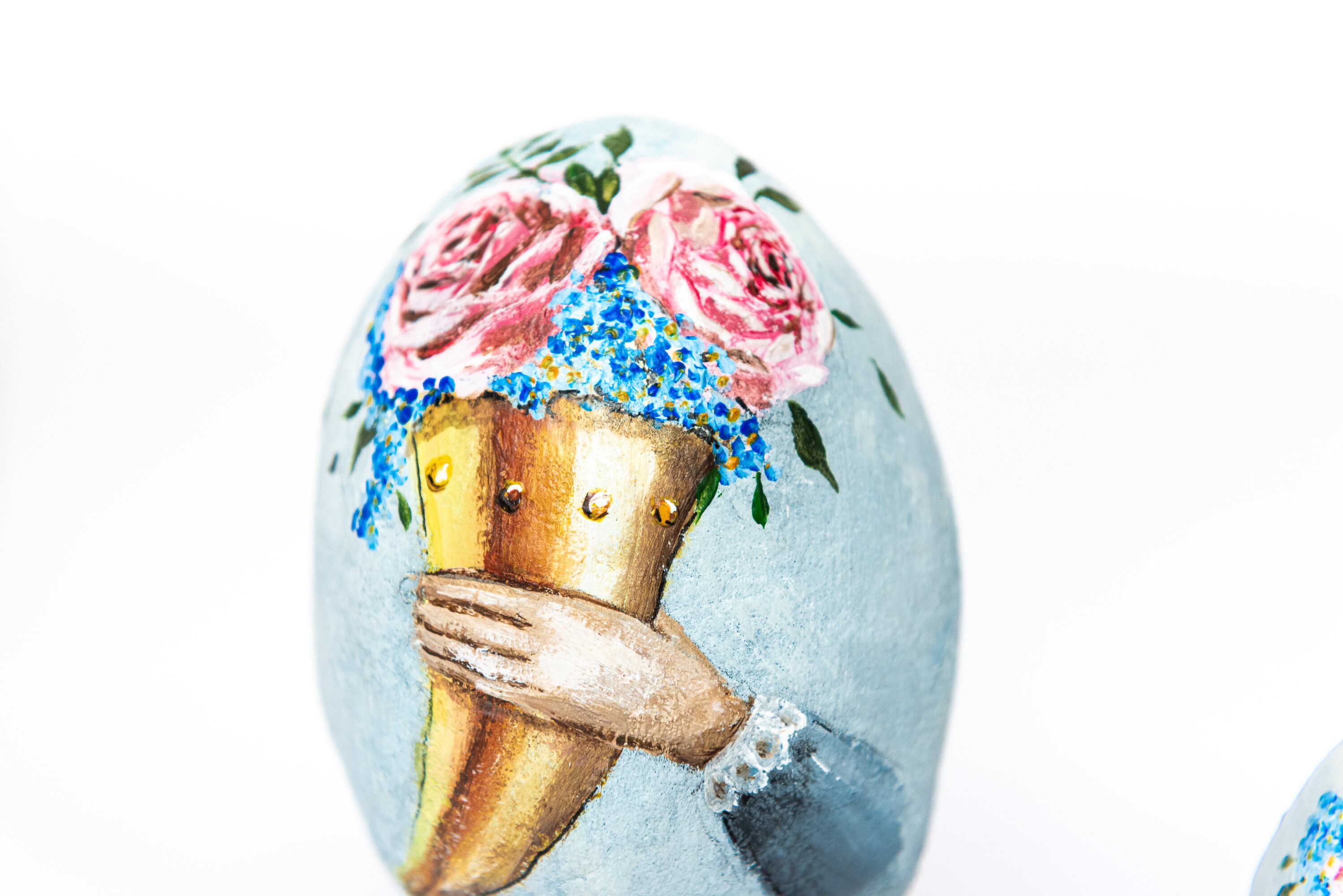 Vintage Style Cornucopia Decorated Egg, Rose and Forget-me-not ...