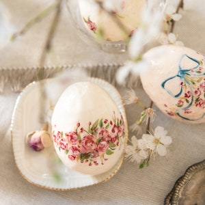 Vintage style Easter egg, hand painted egg with bow and roses, spring decoration, cotton wool Easter ornament image 4