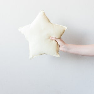 star-shaped pillow Yellow