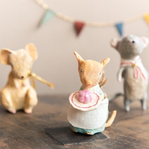 Vintage inspired spun cotton decoration, miniature mouse, collectible figurine, mouse decoration image 9