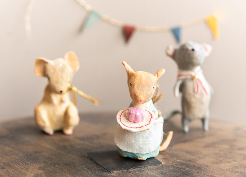 Vintage inspired spun cotton decoration, miniature mouse, collectible figurine, mouse decoration image 9