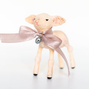 Decorative lamb ornament, animal yarn cotton decoration, bedroom decoration, collectible lamb statuette Pink