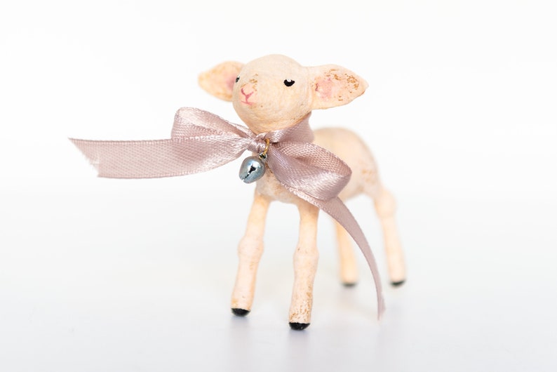 Decorative lamb ornament, animal yarn cotton decoration, bedroom decoration, collectible lamb statuette Pink