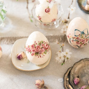 Vintage style Easter egg, hand painted egg with bow and roses, spring decoration, cotton wool Easter ornament image 2