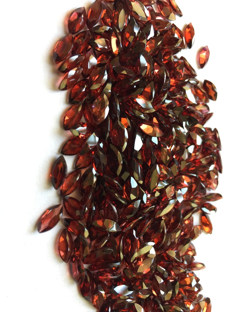 Garnet Red MarquiseShape