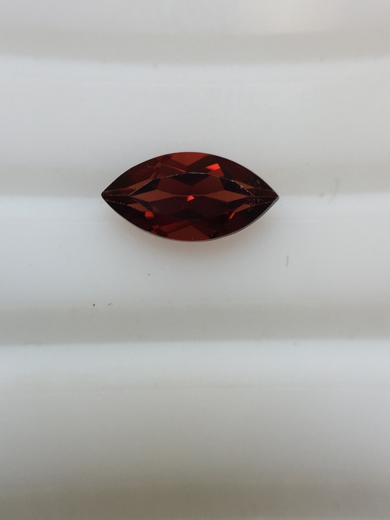 Garnet Red MarquiseShape