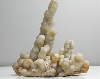 Stalaktit-Traubenförmiger Chalcedon aus Indien.