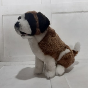 plush dog Saint Bernard