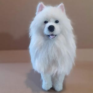 Pluszowy pies Samoyed