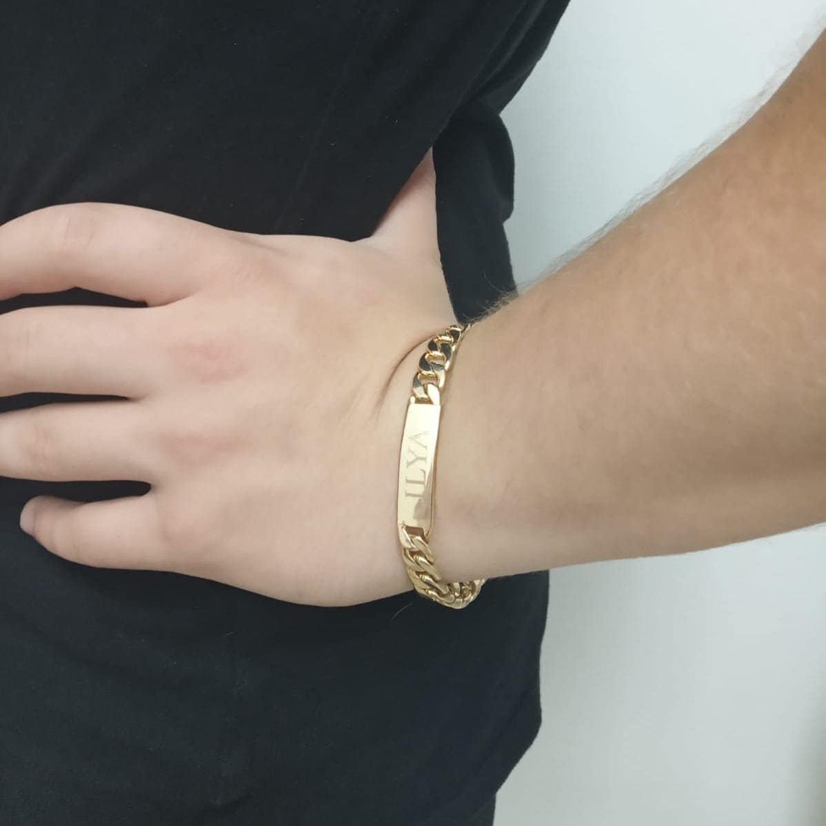 Personalized Men's Id Bracelet 18K Gold Plated Engraved Name Bracelet Gift  for Men Monogram Initial Personalized Gift Curb Link ID Bracelet 
