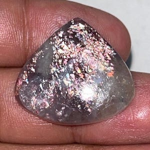 Ioliet zonnesteen cabochon edelsteen uit Tanzania, natuurlijk 23 x 25 x 5 mm, 24,70 cts