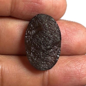Indochinite Tektite Raw Face 24x15x9 MM, 24.20 Cts