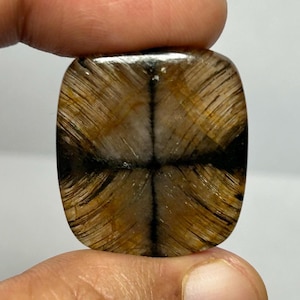 チアストライト カボション宝石 ナチュラル 27x23x4 MM、33.25 カラット