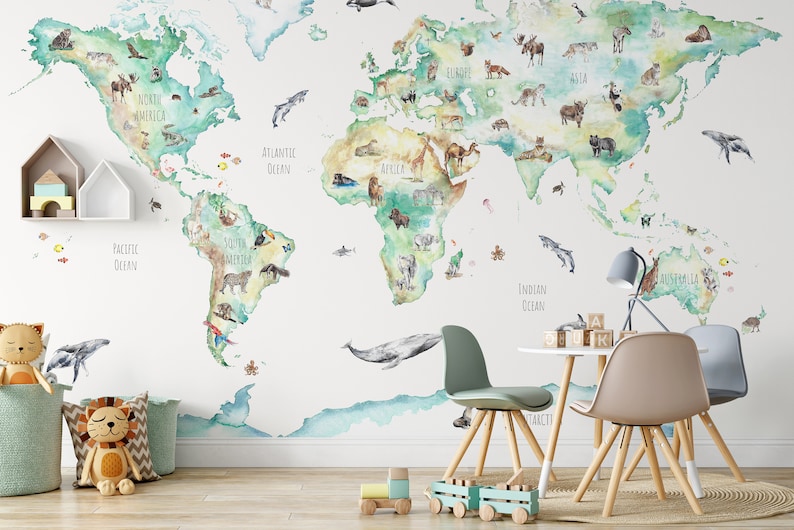 Wildlife World Map Mural Wallpaper For Children image 4