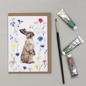 Cartão de felicitações em aquarela de coelho de primavera