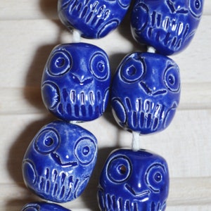 Owl beads. Blue owl 22x18 mm. Jewelry making supplies animal beads. Charming little owls bead.
