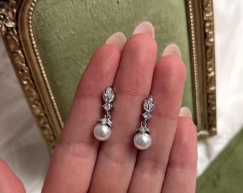 Small drop bridal silver earrings,Minimalist wedding teardrop jewelry,bridesmaid cz earrings gift for her Sulvwr crystal earrings Classic