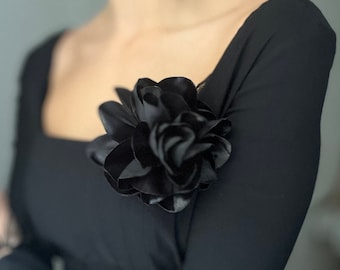 Large Flower Brooch Silk Flower Brooches in Different Colors BLACK Floral Brooches Big Flower Brooch & Pin Gothic Women Christmas gift woman