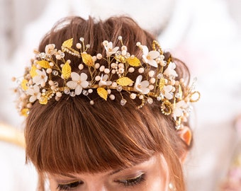 Flower crown Boho Wedding gold headpiece Tiara Gold Leaf crown Gold crystal crown Floral crown Wedding hair piece Floral crown Large tiara