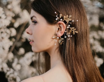 Boho Bridal ear wrap Floral ear cuff Ear climber Cartilage earring Ear climber Flower bridal earrings Ear cuff no piercing Flower Ear wrap