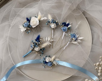 Flower worry corsage Something Blue Bracelet for bridesmaid  Ribbon Blue flower bracelet Bridal White Blue corsage Dried flower accessory