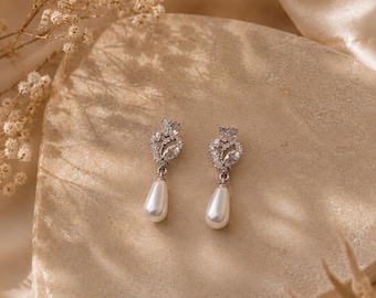 Dainty Minimalist leaf drop bridal silver earrings wedding teardrop jewelry,bridesmaid cz earrings gift for her  crystal earrings Diamond