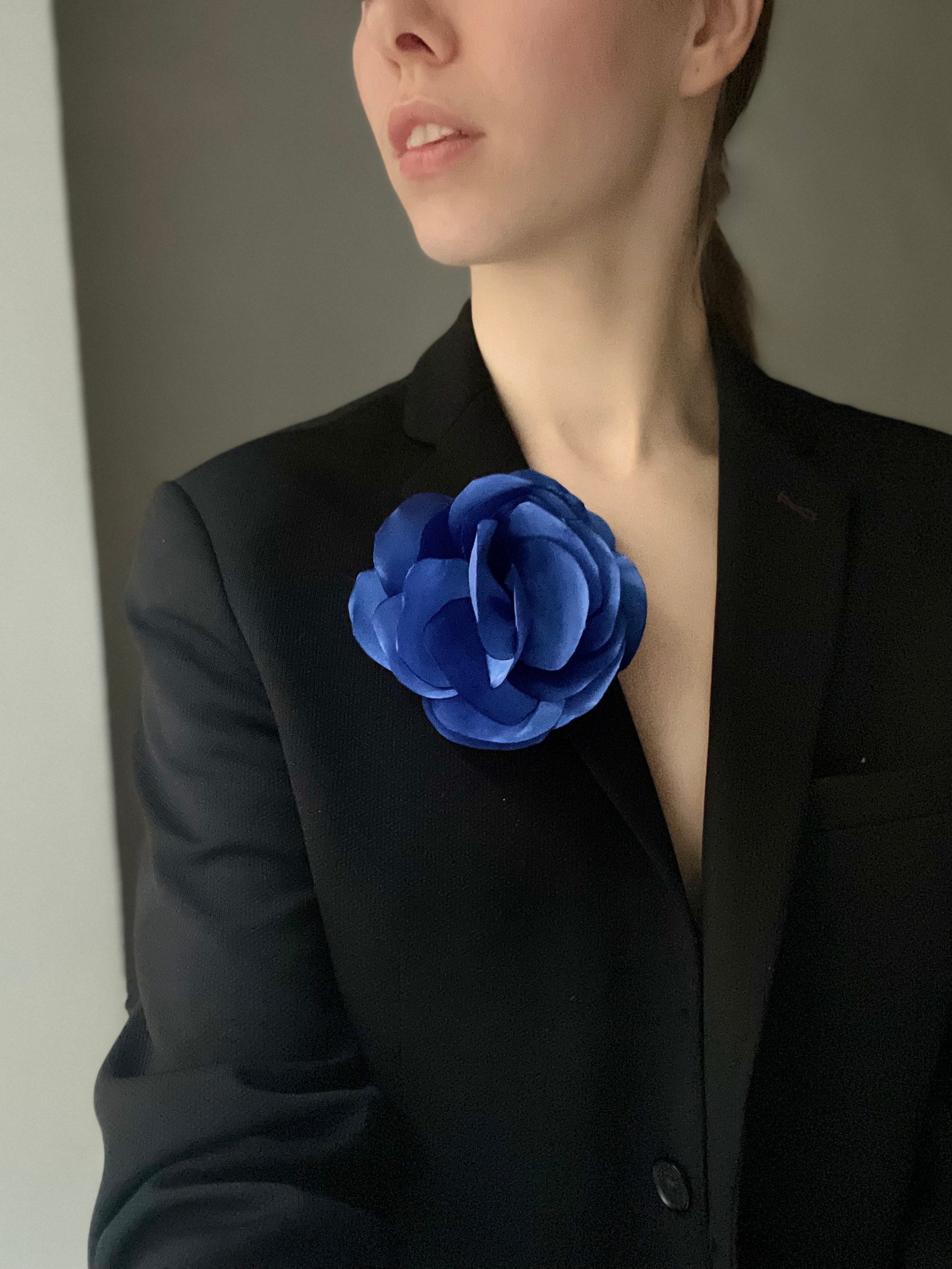 Large Flower Brooch Silk Flower Brooches in Different Colors BLACK Floral Brooches Big Flower Brooch & Pin Gothic Women Christmas gift woman