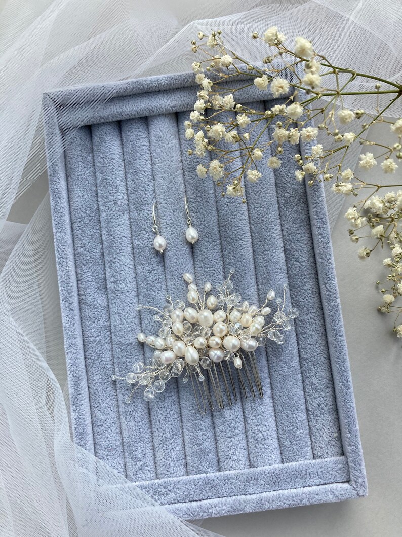 Bridal hair comb Pearl hair comb Wedding set Pearl earrings Vridal bracelet Boho Wedding hair piece Crystal hair comb Small pearl hair piece