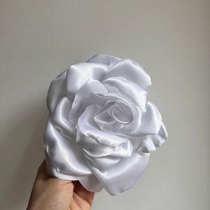 Broche fleur blanche extra large Broches roses surdimensionnées pour femme, épingle grande fleur faite main pour mariage cadeau de Noël femme épingle rose blanche image 8