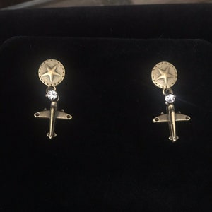 Vintage “Dogfight” post earrings in Antique bronze