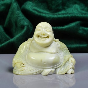 Serpentine Laughing Buddha Statue: Good Luck Symbol (618.5 Ct)