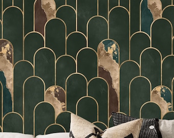 Tapeta w odcieniach ciemnej dżungli i bladego złota, tapeta w stylu art déco Arches. Odcienie głębokiej zieleni, zieleni karabinowej, ciemnego brązu i bladego brązu.