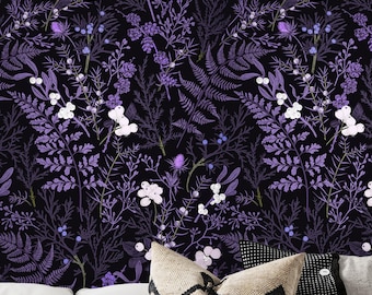 Tapeta w kolorze ciemnego lawendowego fioletu. Odcienie: krokusowy fiolet, matowa lawenda, fioletowy błękit, blada oliwka i stara zieleń mchu.