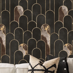 Carta da parati in rovere castagno nero e beige francese, carta da parati Art Déco Arches. Tonalità di nero oliva, cola, pigna, marrone scuro e moka.