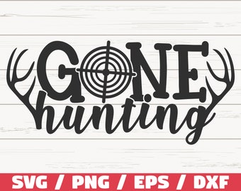 Può includere: Grafica in bianco e nero con il testo "Gone Hunting" e un simbolo di bersaglio. La grafica è circondata da due corna stilizzate.