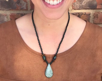 Collar de jade vintage