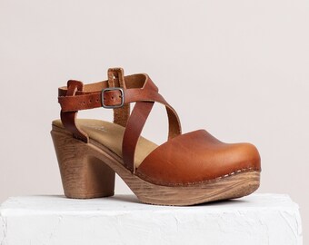 Tilda Clog Brown High