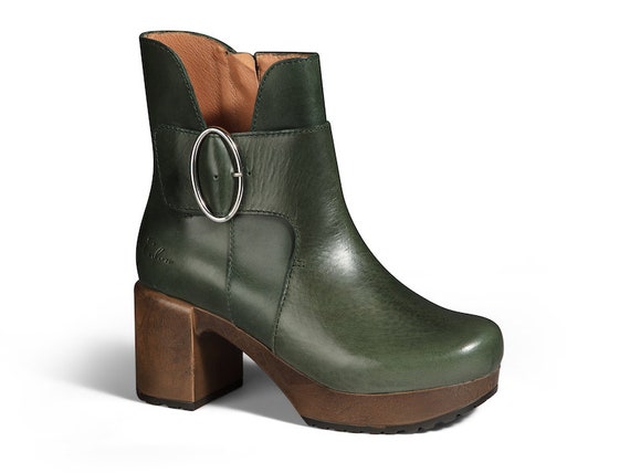 clog boots women