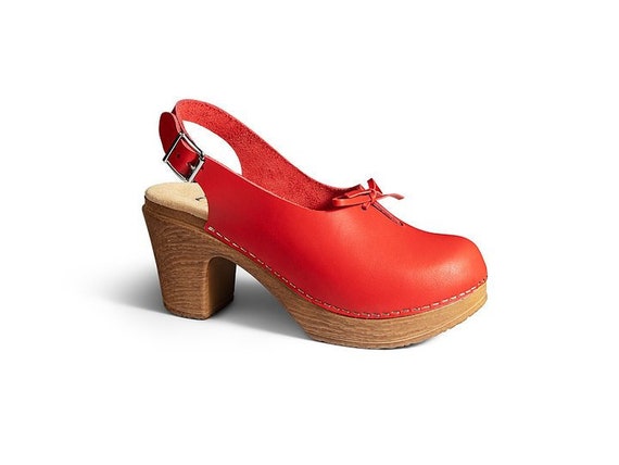 red clog shoes