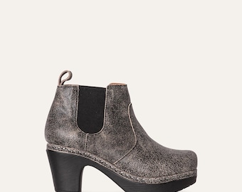 Doris Black Leather Clog Boot | Handmade Vintage Chelsea Heel