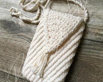 Twisted Tidings Crossbody Handytasche (Häkelanleitung PDF NUR)