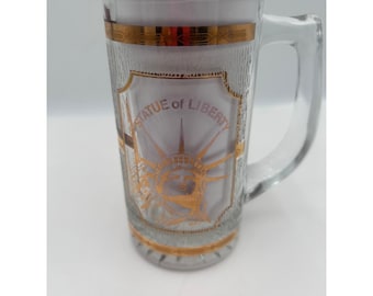 VTG Statue of Liberty Glass Beer Mug 22k Gold Accents Souvenir Tankard NYC 5.75"