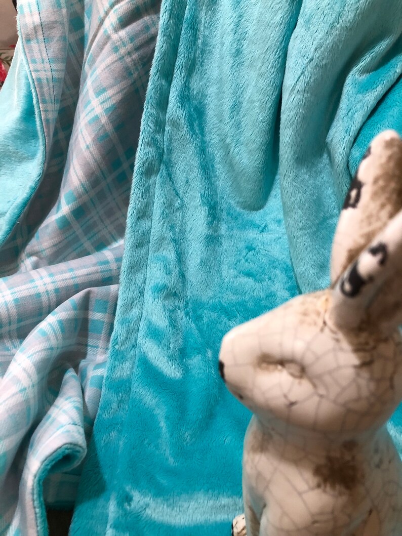 Light Blue /& Gray Plaid Baby Minky Blanket
