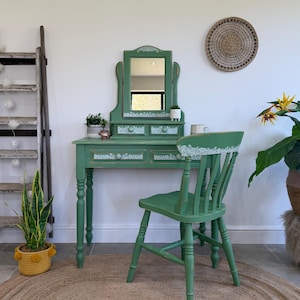 Dressing Table Chair Green