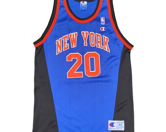 StrongIslandVTG Vintage Original NBA New York Knicks Stephon Marbury Sewn Basketball Jersey by Nike.
