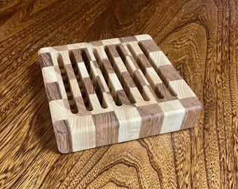 Salvamanteles de arce y nogal